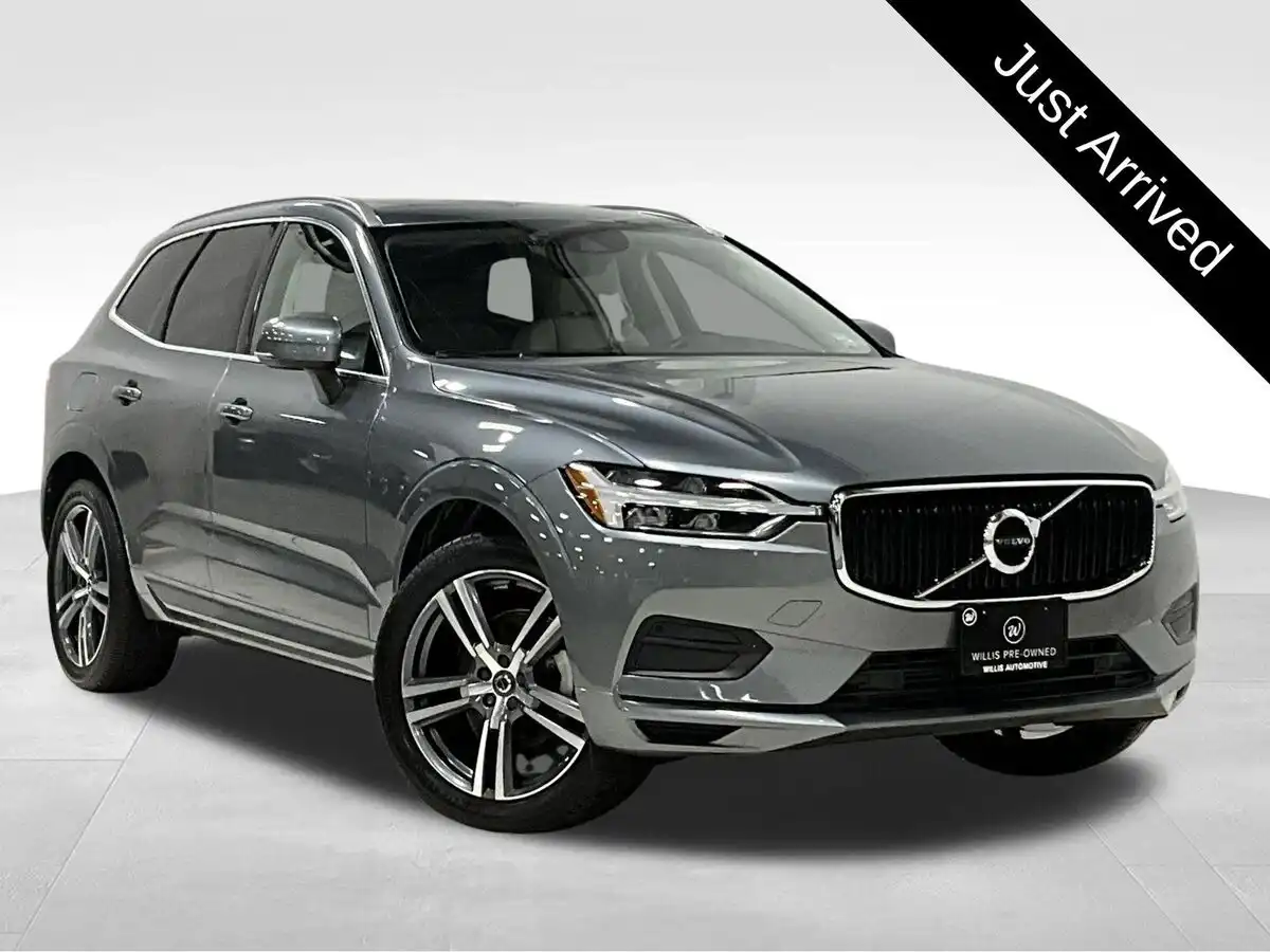 2020 Volvo XC60 T5 Momentum AWD's photo