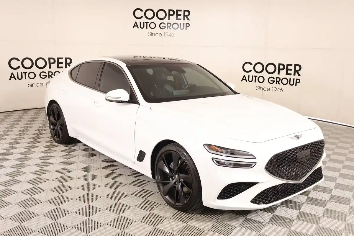 2023 Genesis G70 2.0T Standard's photo