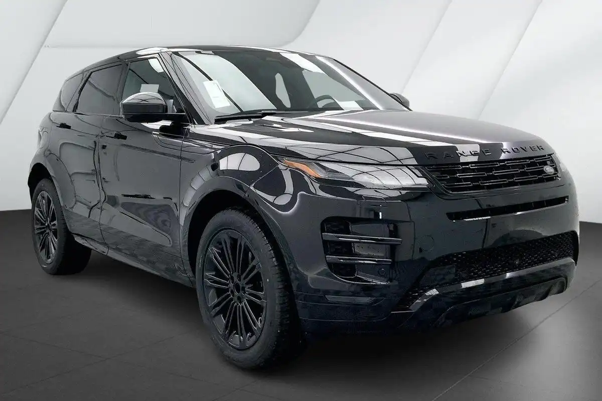 2026 Land Rover Range Rover Evoque Dynamic SE's photo