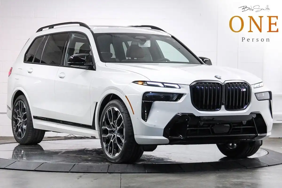 2026 BMW X7 M60i xDrive's photo