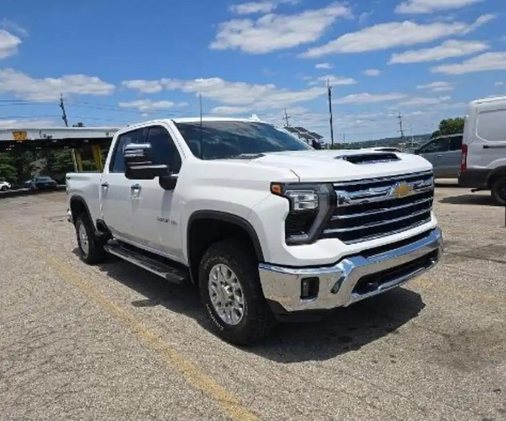 2024 Chevrolet Silverado HD LTZ 4WD Crew Cab Standard Box's photo