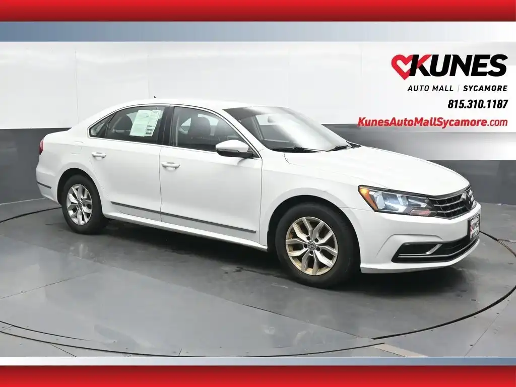 2016 Volkswagen Passat 1.8T S Auto PZEV's photo