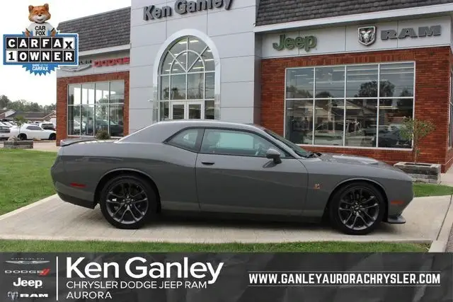 2023 Dodge Challenger R/T Scat Pack photo 1