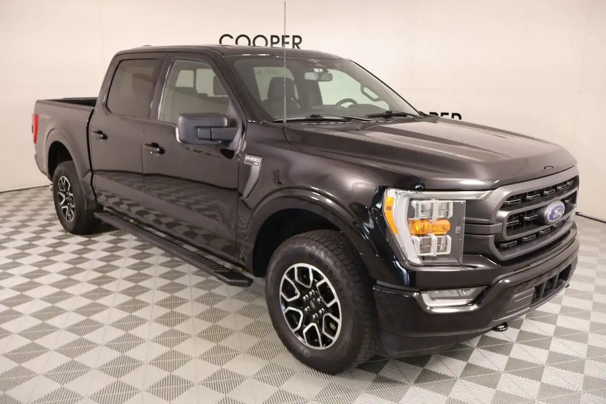 2023 Ford F-150 XLT 4x4 SuperCrew 5-1/2 Box's photo