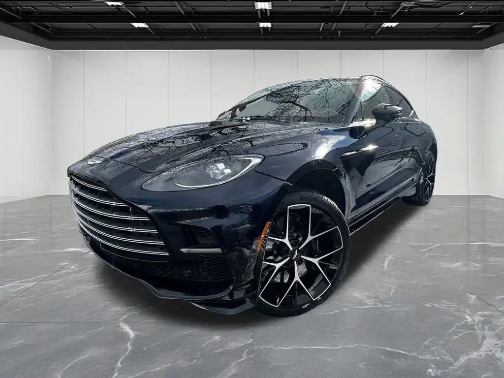 2026 Aston Martin DBX 4.0 V8 707 AWD's photo