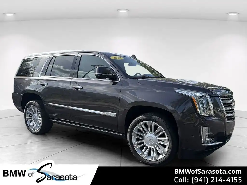 2018 Cadillac Escalade AWD Platinum's photo