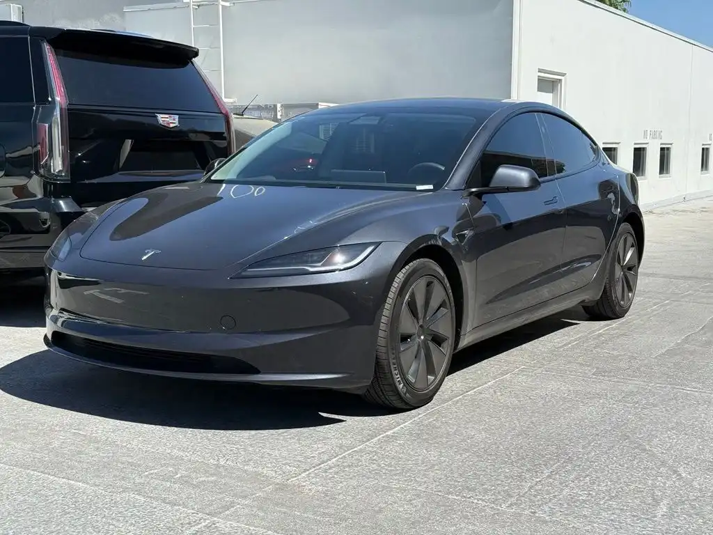 2024 Tesla Model 3 Base's photo