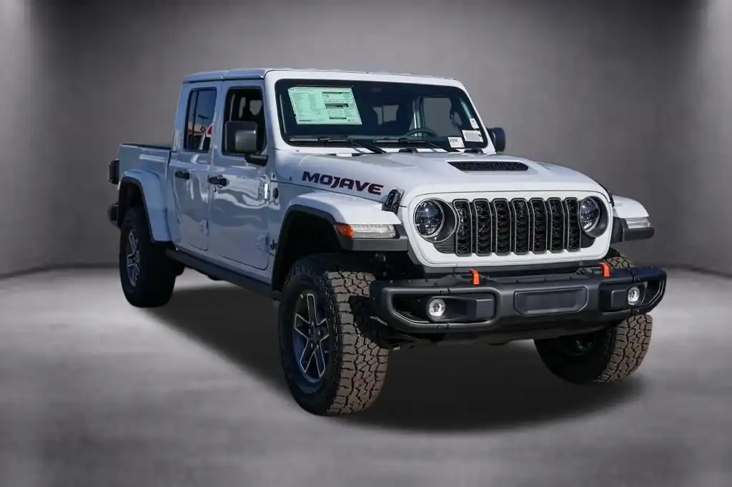 2026 Jeep Gladiator Mojave X Auto's photo