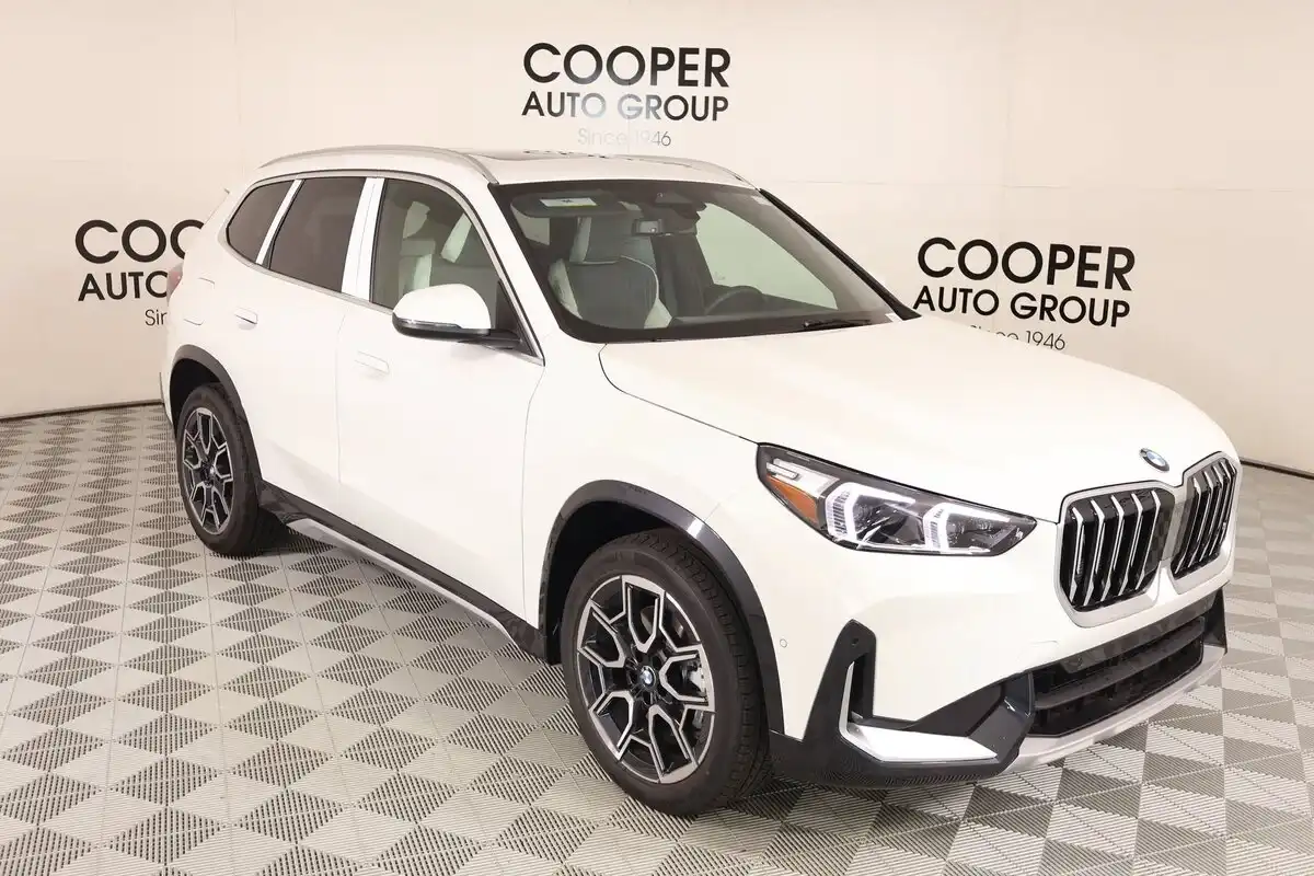 2026 BMW X1 xDrive28i's photo