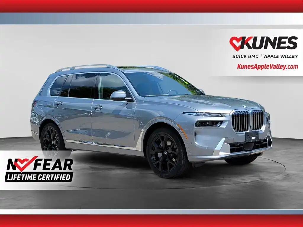 2024 BMW X7 xDrive40i's photo