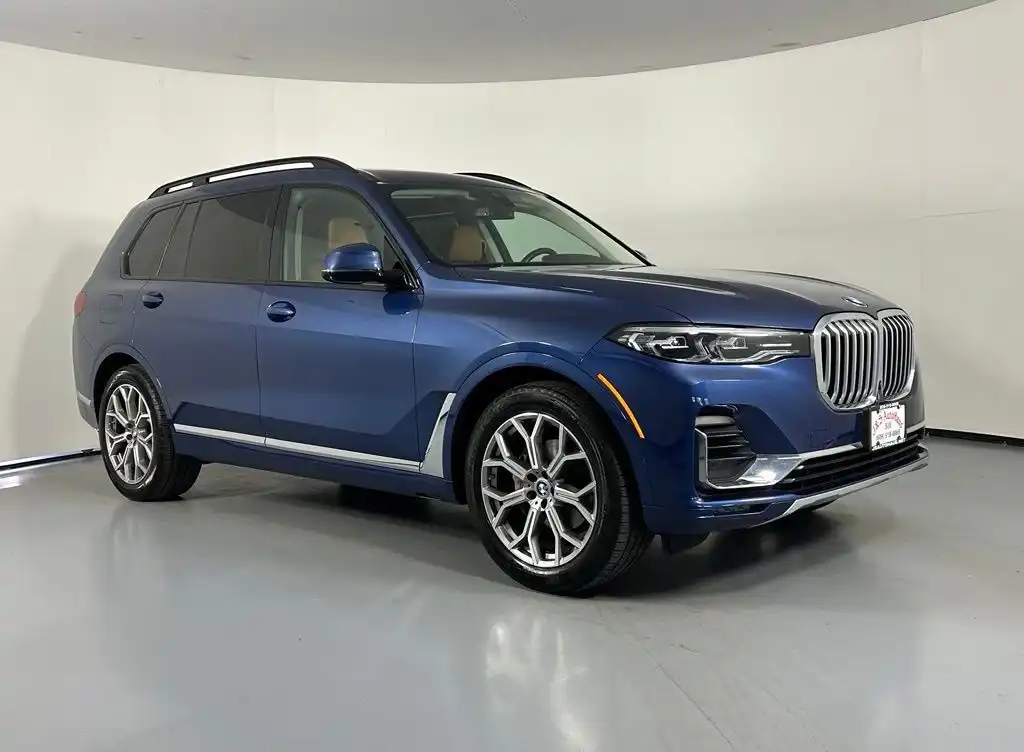2022 BMW X7 xDrive40i's photo