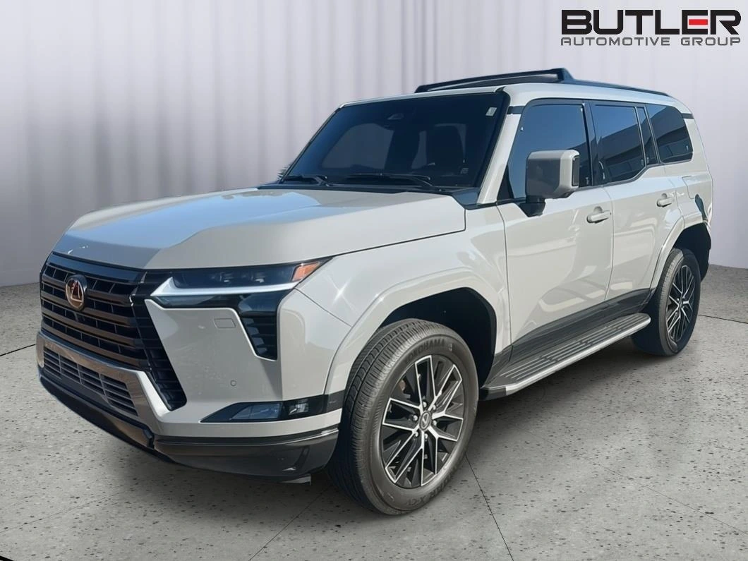 2026 Lexus GX 460 550 Premium Plus's photo