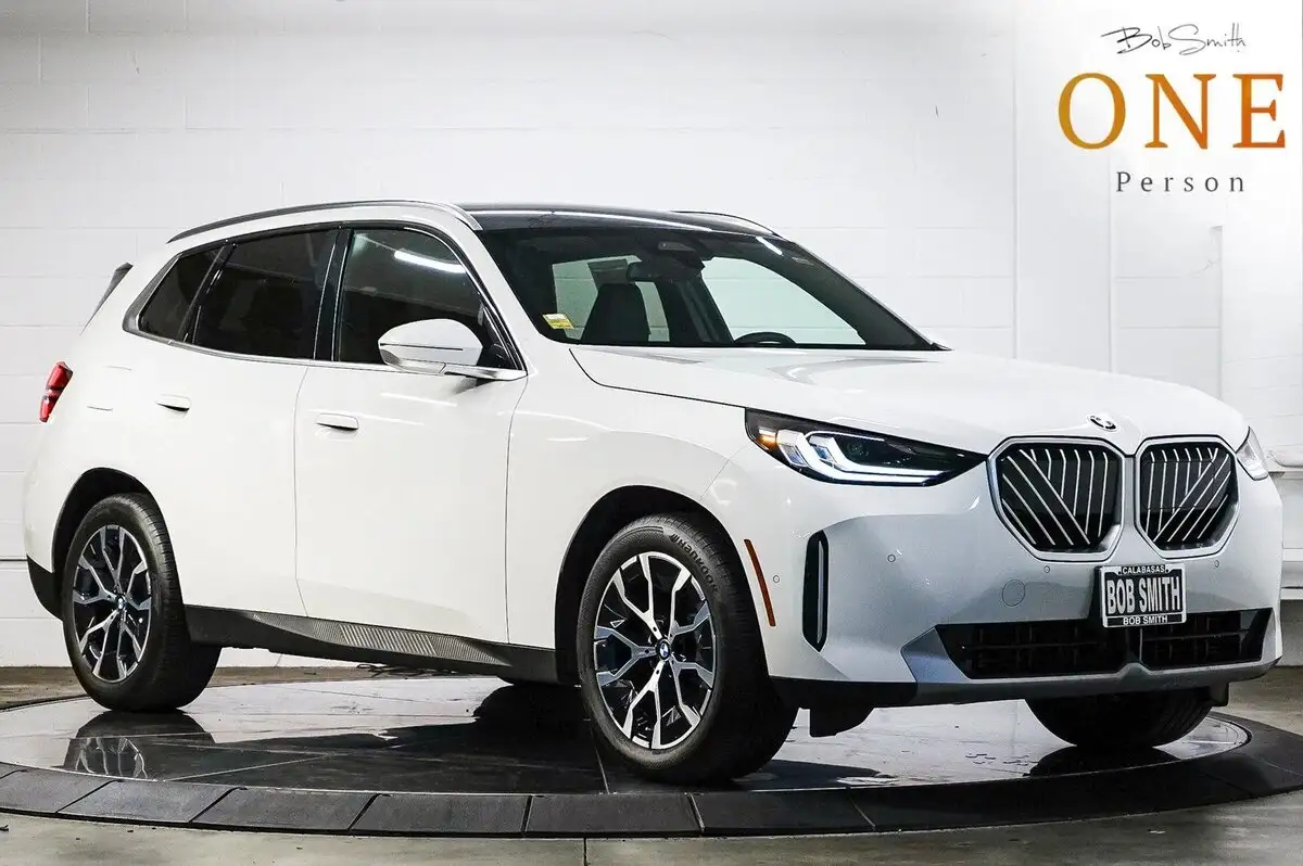 2026 BMW X3 30 XDRIVE's photo