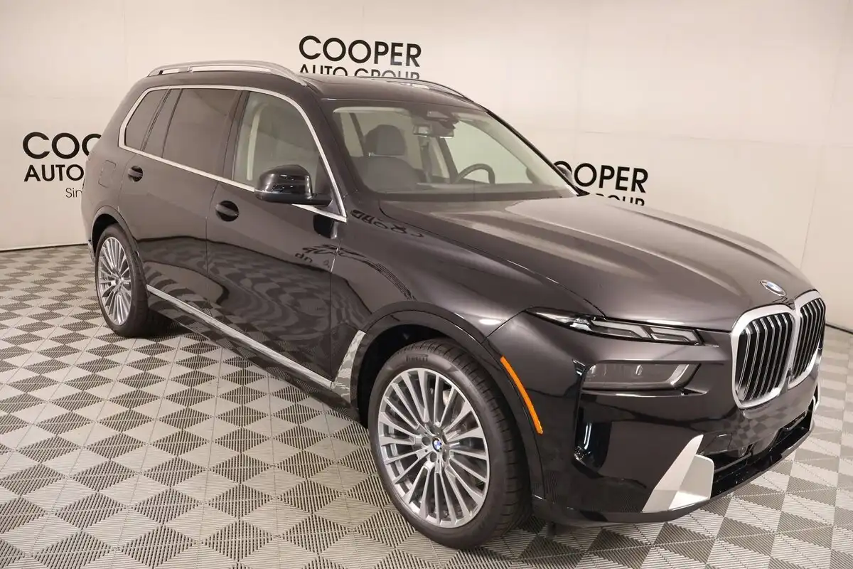 2027 BMW X7 xDrive40i's photo