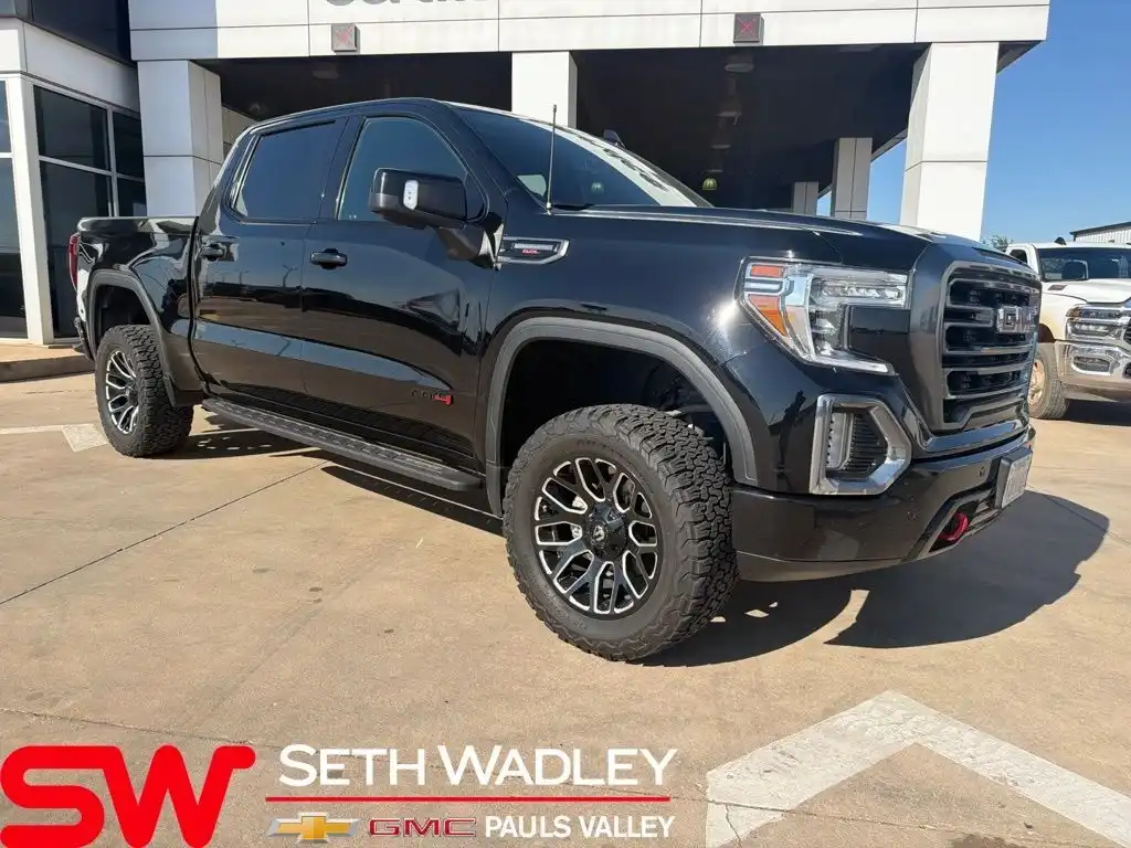 2021 GMC Sierra AT4 4WD Crew Cab Short Box's photo