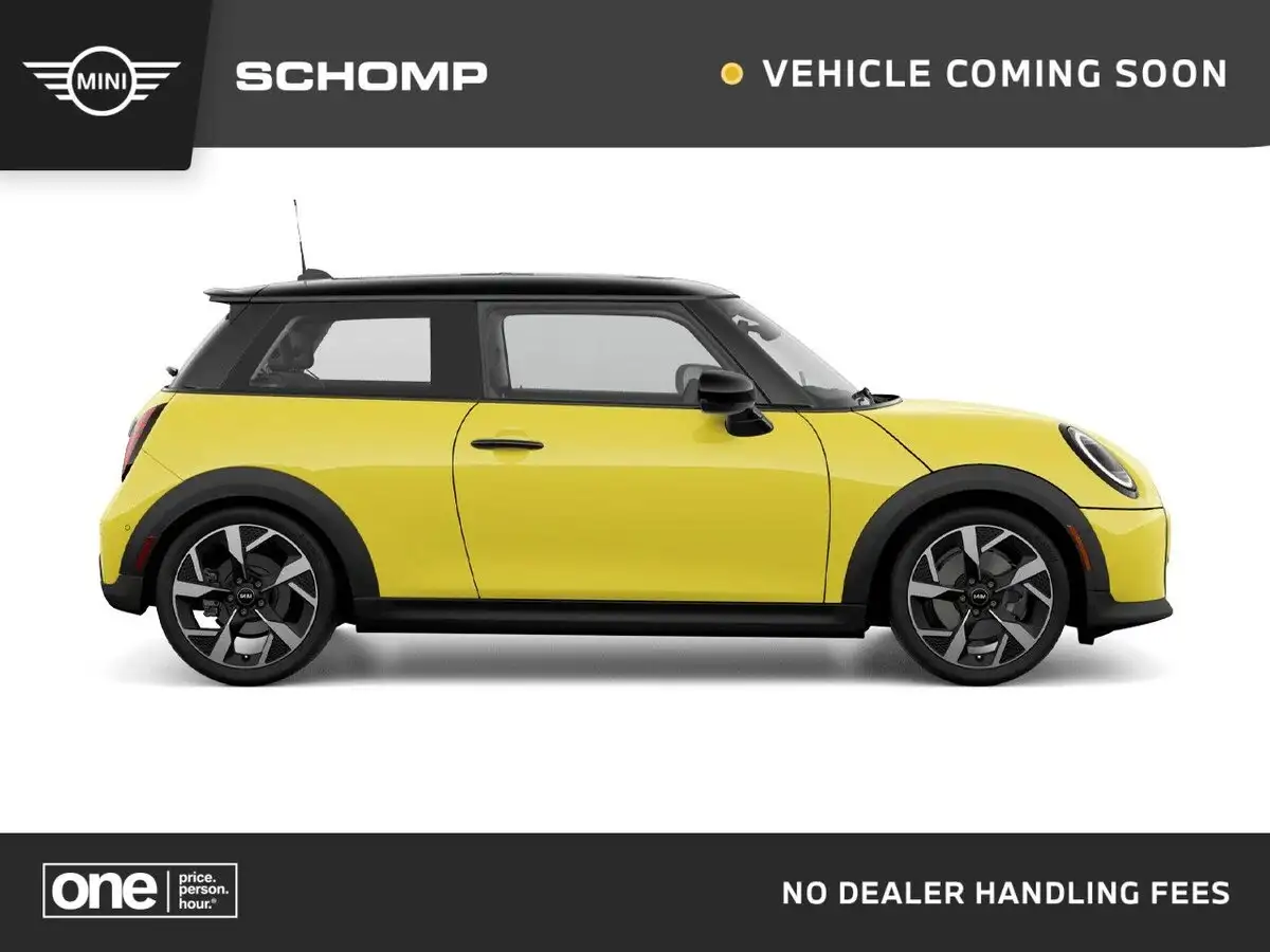 2026 MINI Hardtop Cooper S Signature's photo