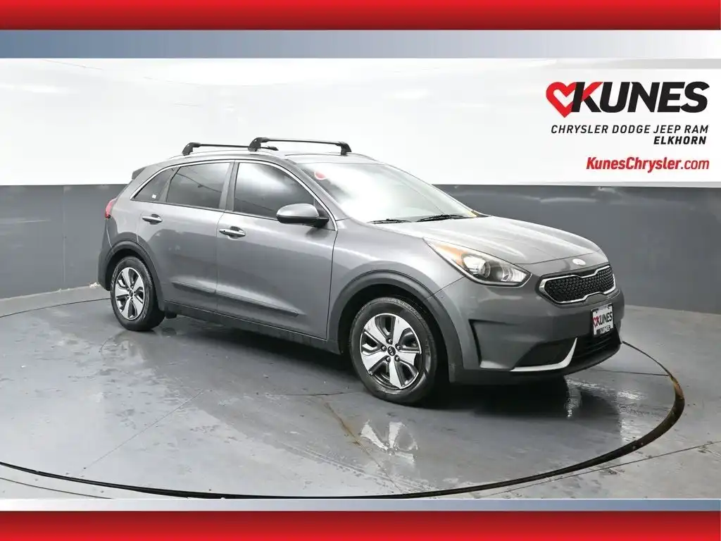 2018 Kia Niro LX's photo
