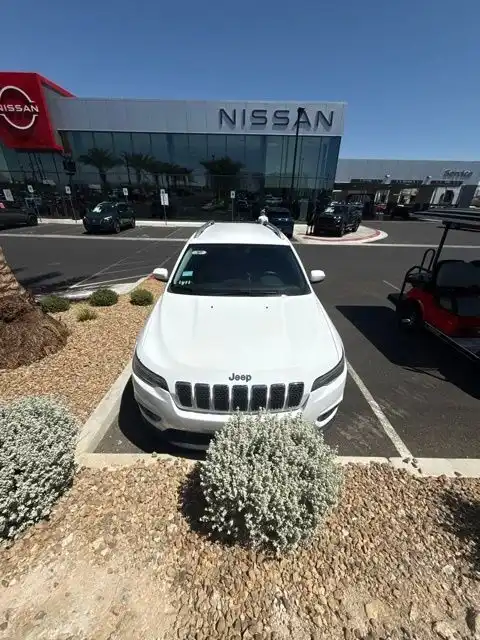 2019 Jeep Cherokee Latitude Plus's photo