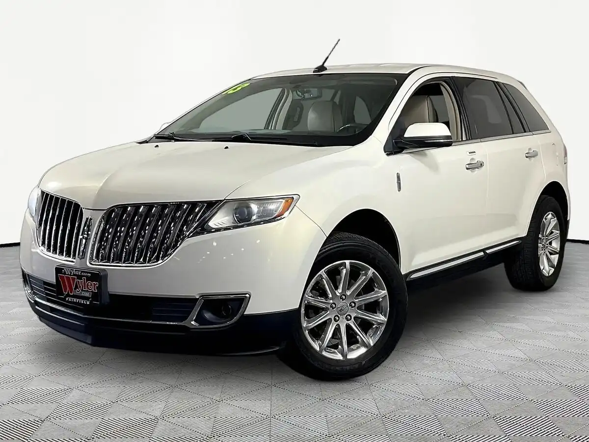 2013 Lincoln MKX FWD's photo