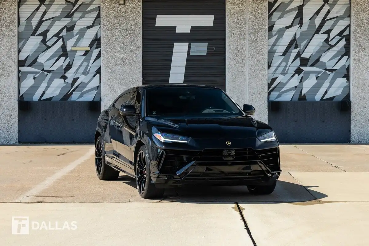 2023 Lamborghini Urus 4.0 V8 S's photo