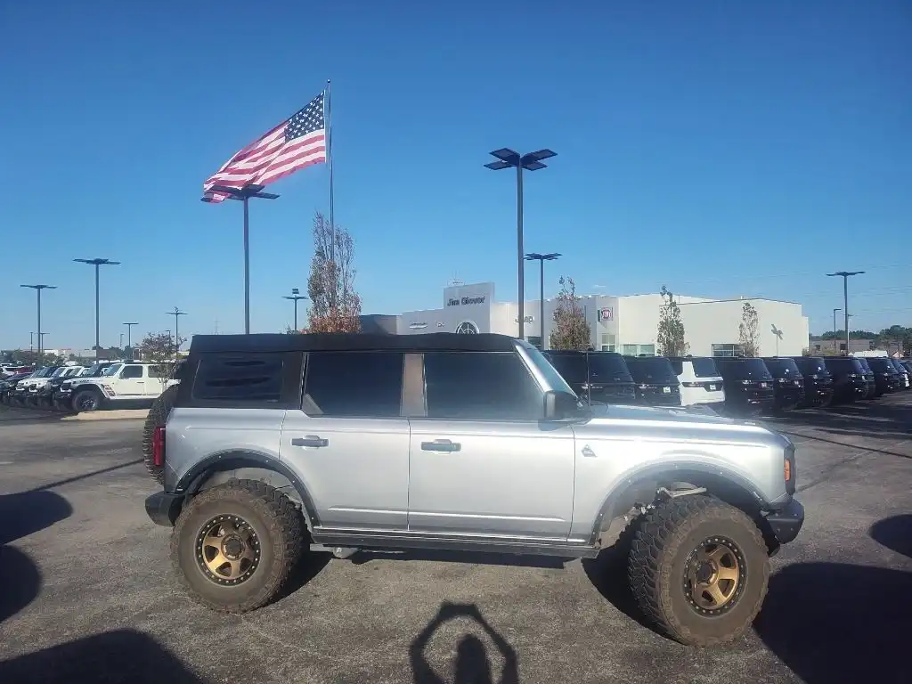 2022 Ford Bronco Black Diamond 4WD's photo