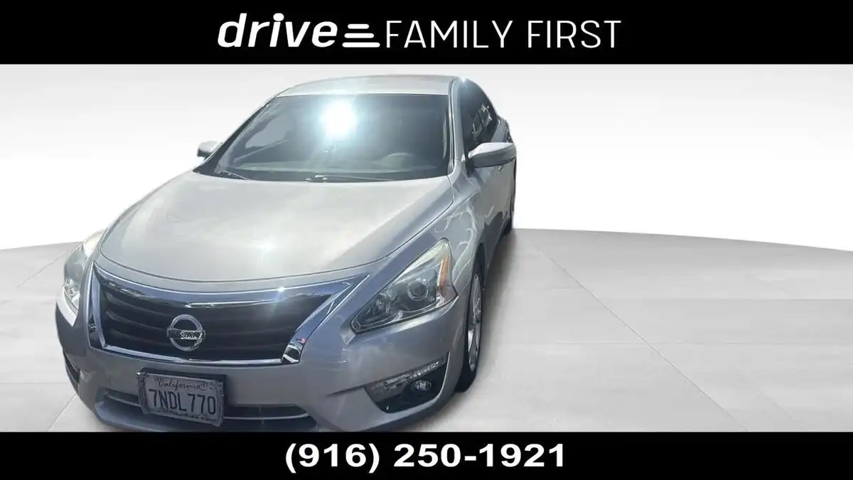 2015 Nissan Altima 2.5 SV's photo