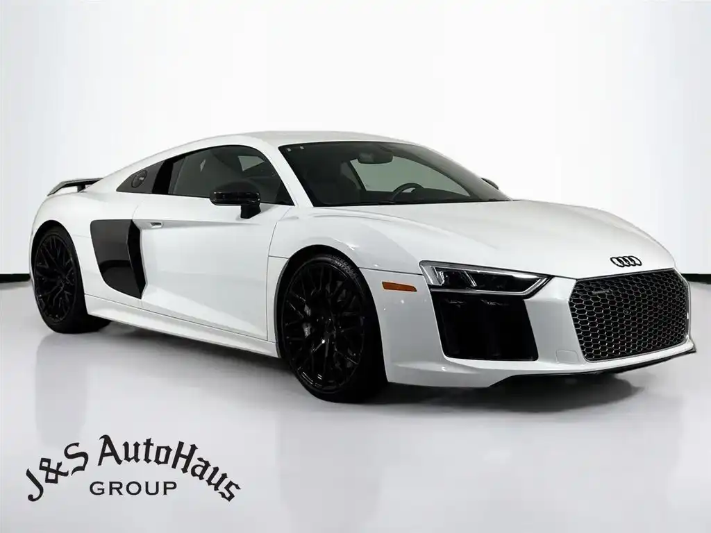 2017 Audi R8 V10 plus Coupe quattro S tronic's photo