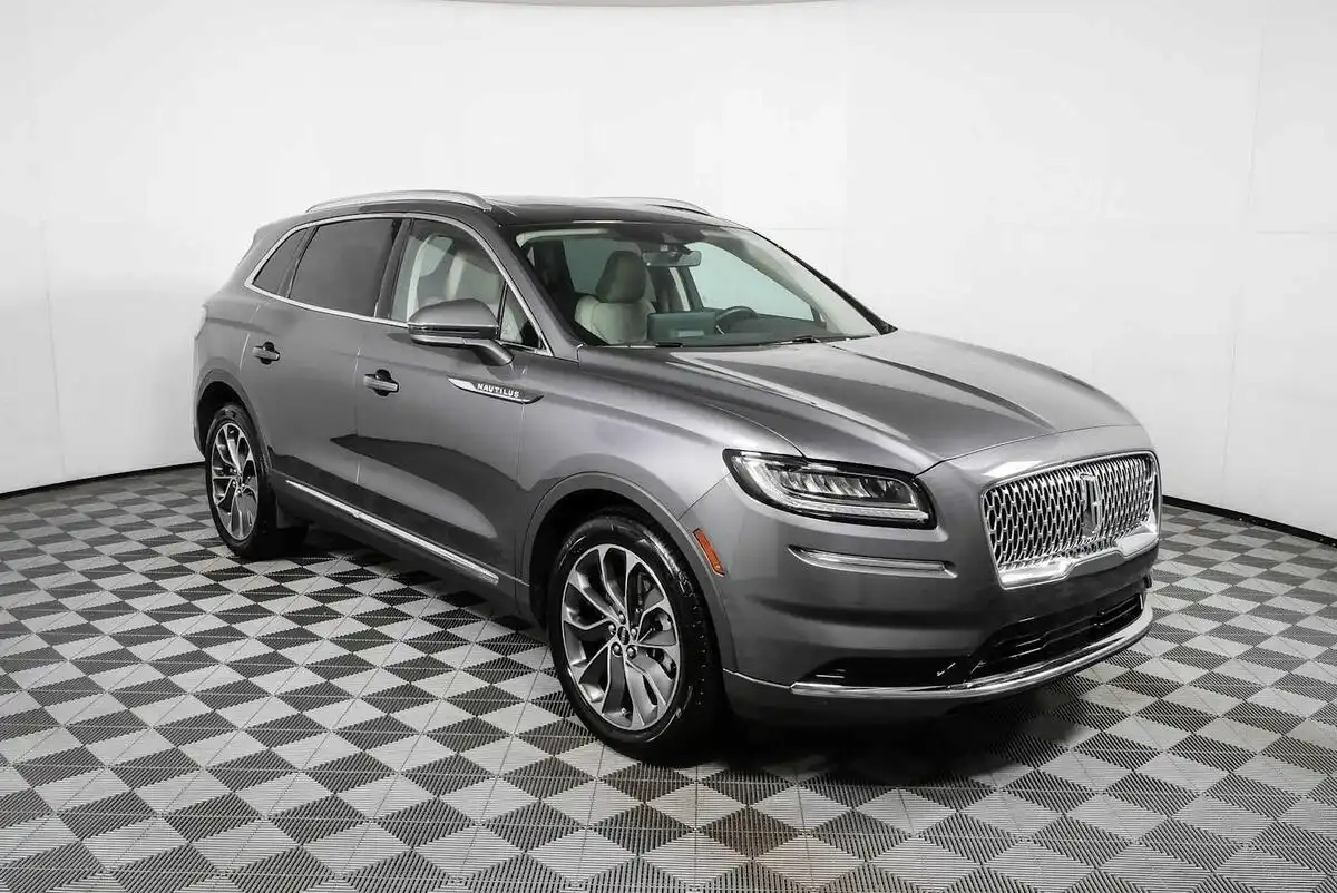 2022 Lincoln Nautilus Reserve AWD's photo