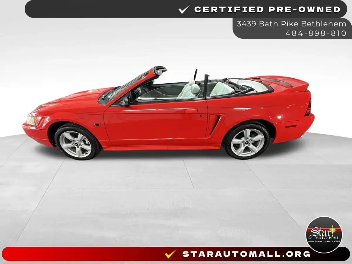 2000 Ford Mustang GT V8's photo