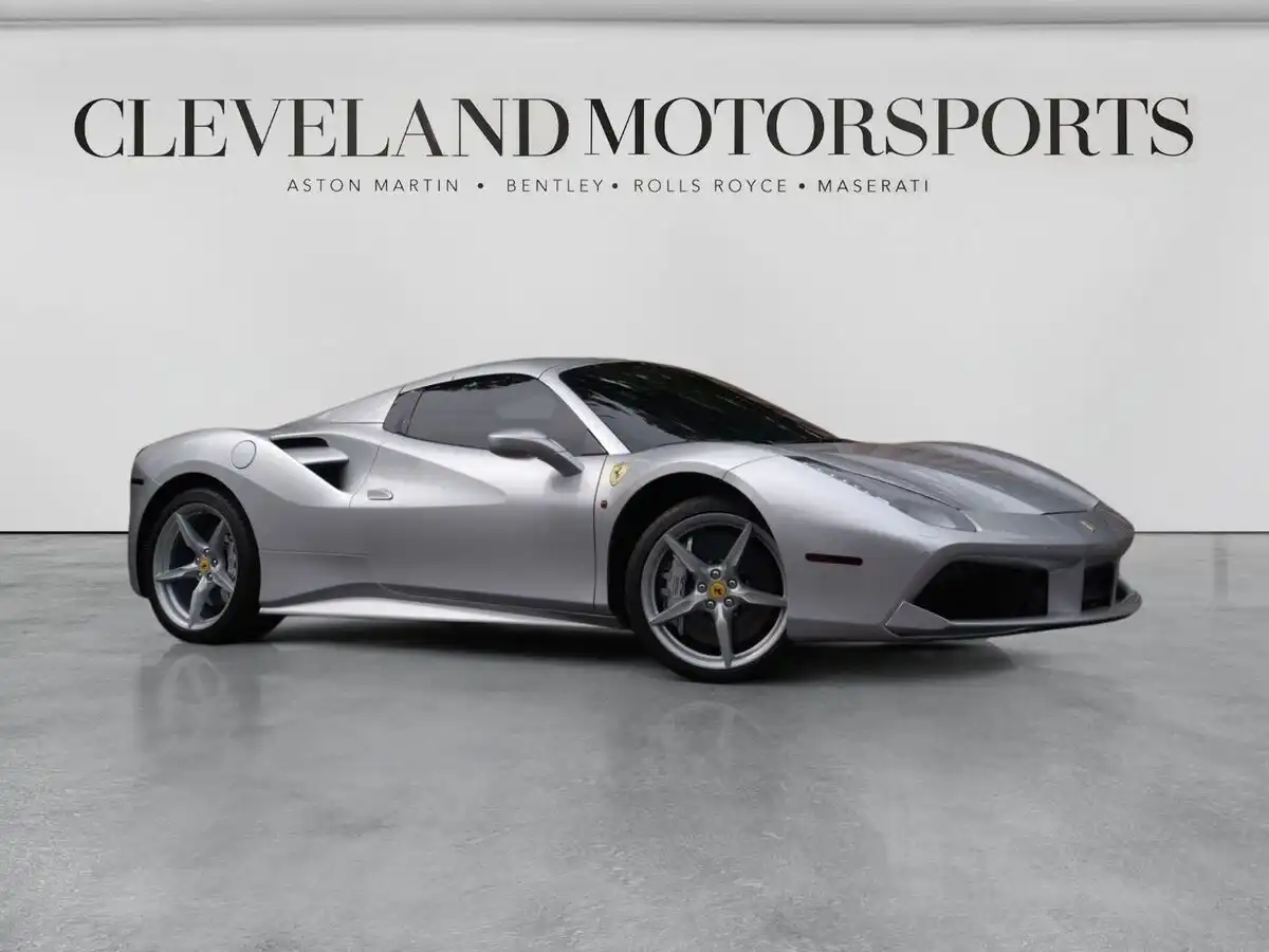 2017 Ferrari 488 Base's photo