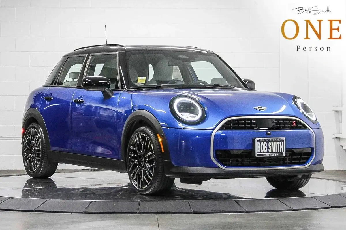 2026 MINI Hardtop Cooper S photo 1