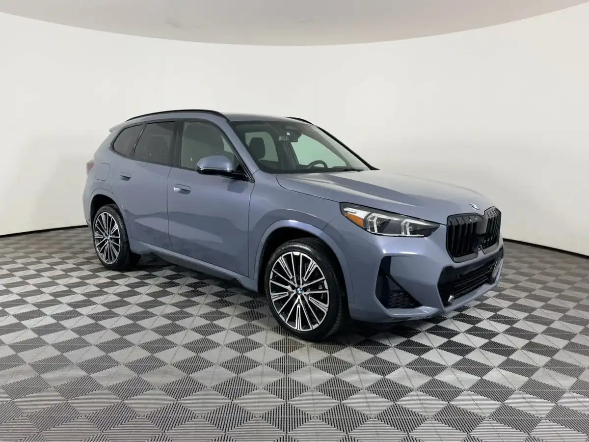 2025 BMW X1 xDrive28i's photo