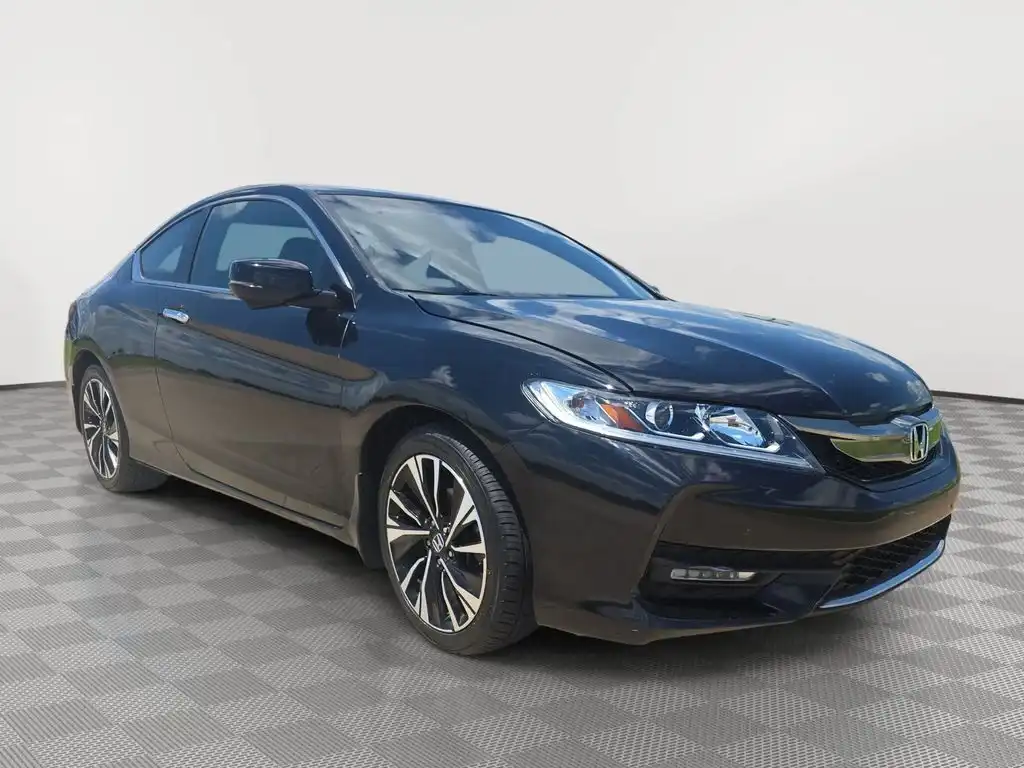2017 Honda Accord EX-L 6AT V's photo