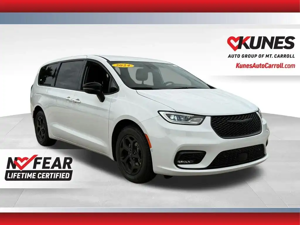 2024 Chrysler Pacifica Hybrid Select S-Appearance PHEV's photo