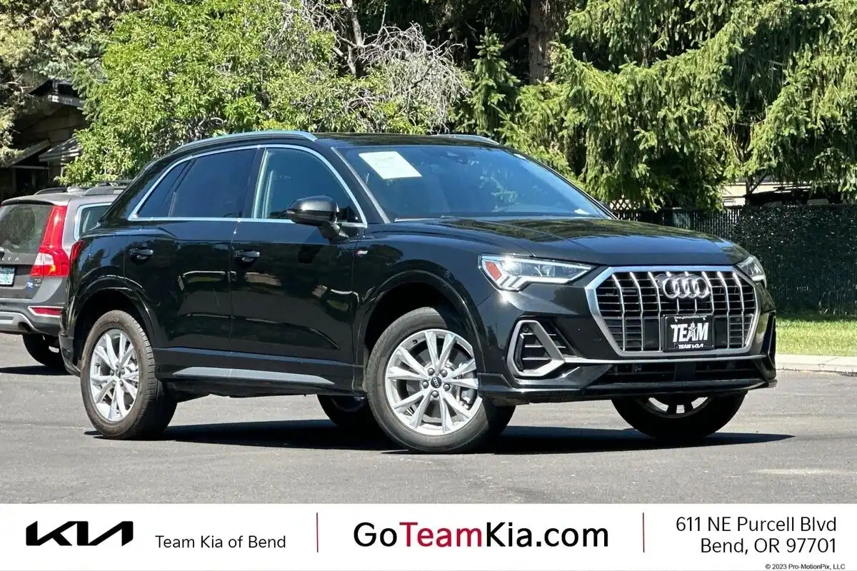 2023 Audi Q3 45 TFSI S Line Premium quattro's photo