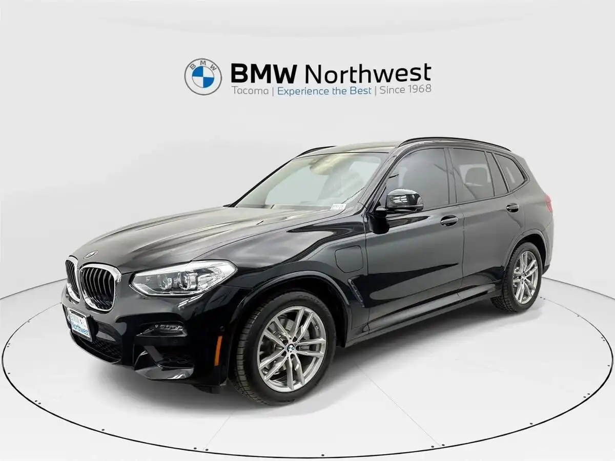 2021 BMW X3 xDrive30e's photo