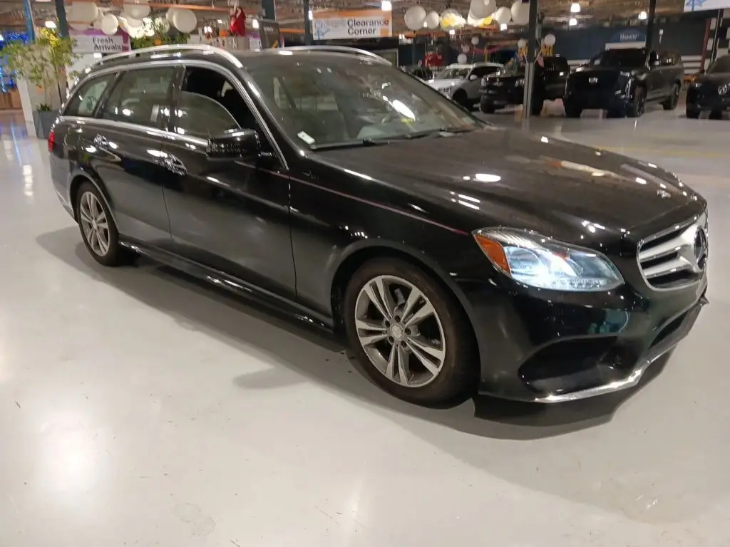 2014 Mercedes-Benz E-Class E350 Luxury 4MATIC photo 1