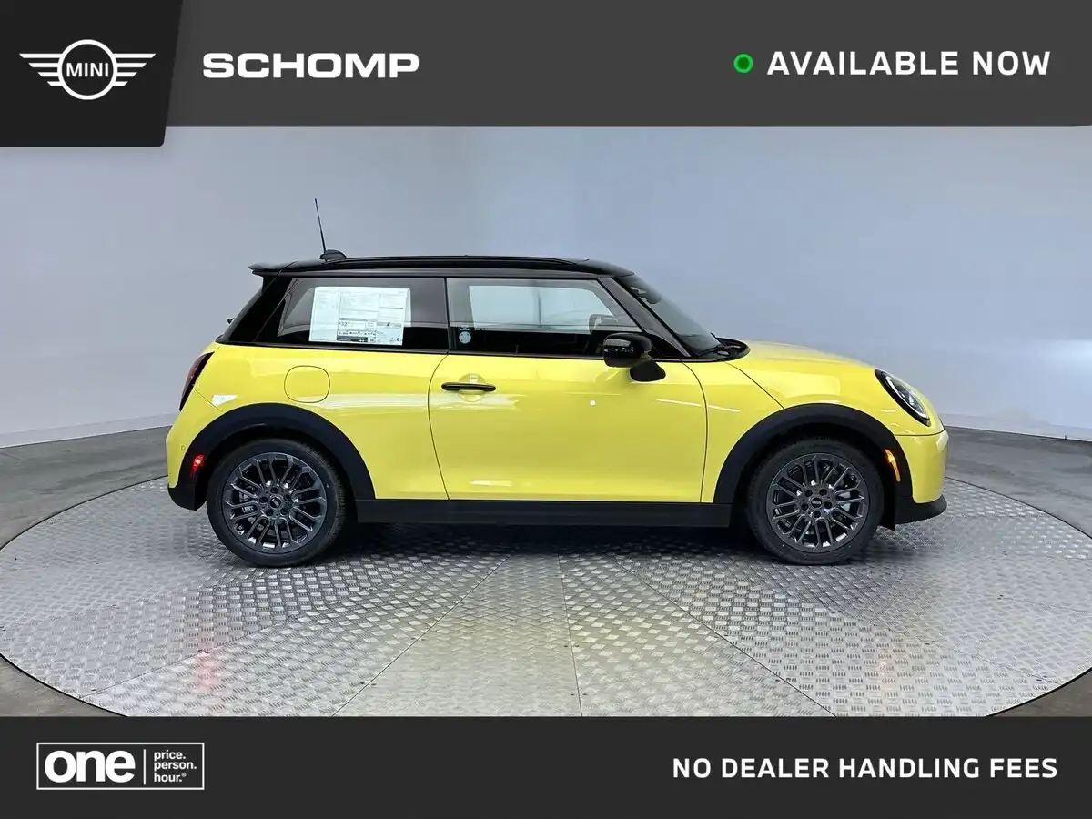 2026 MINI Hardtop Cooper S's photo