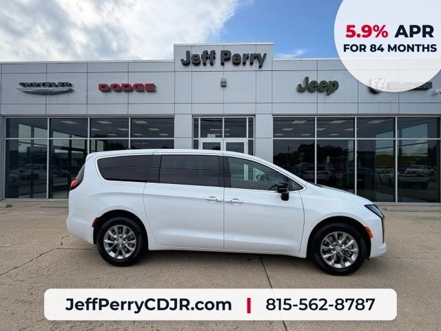 2027 Chrysler Pacifica Select AWD's photo