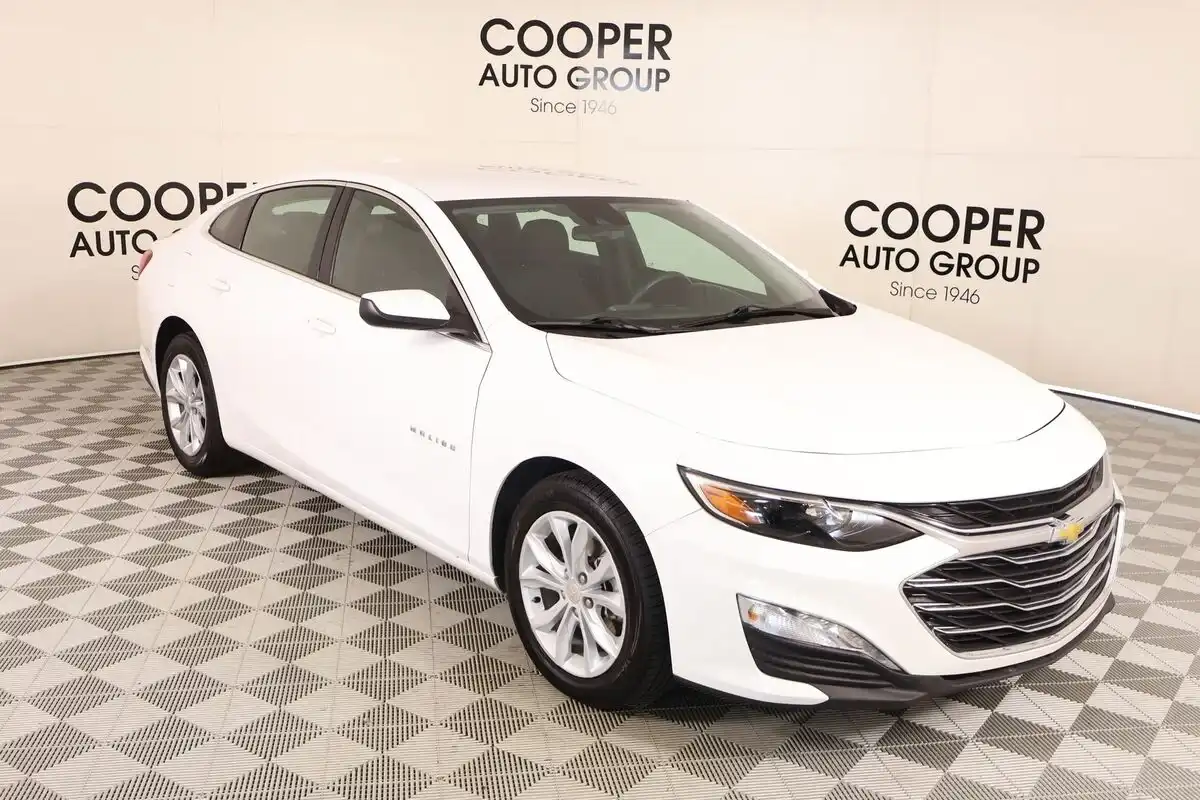 2025 Chevrolet Malibu 1LT's photo