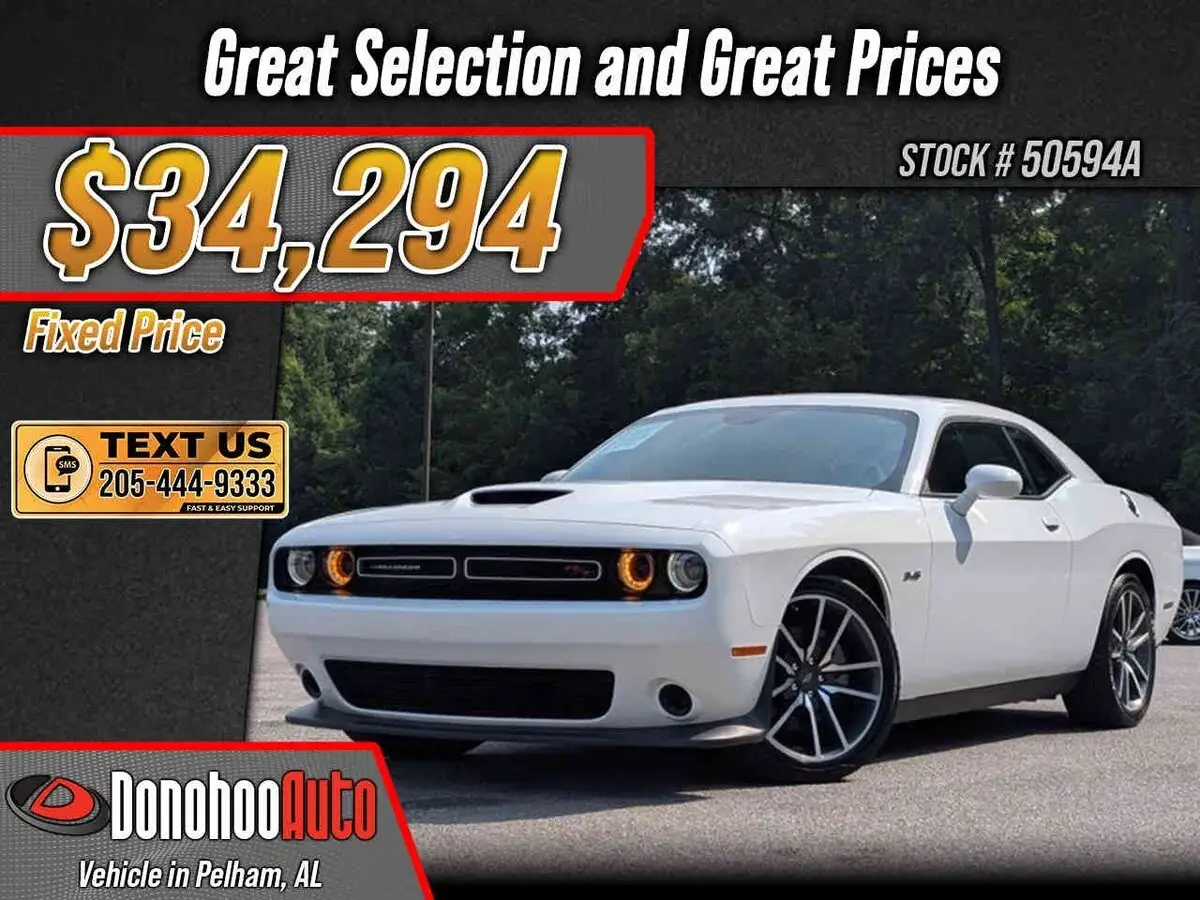2023 Dodge Challenger R/T photo 1