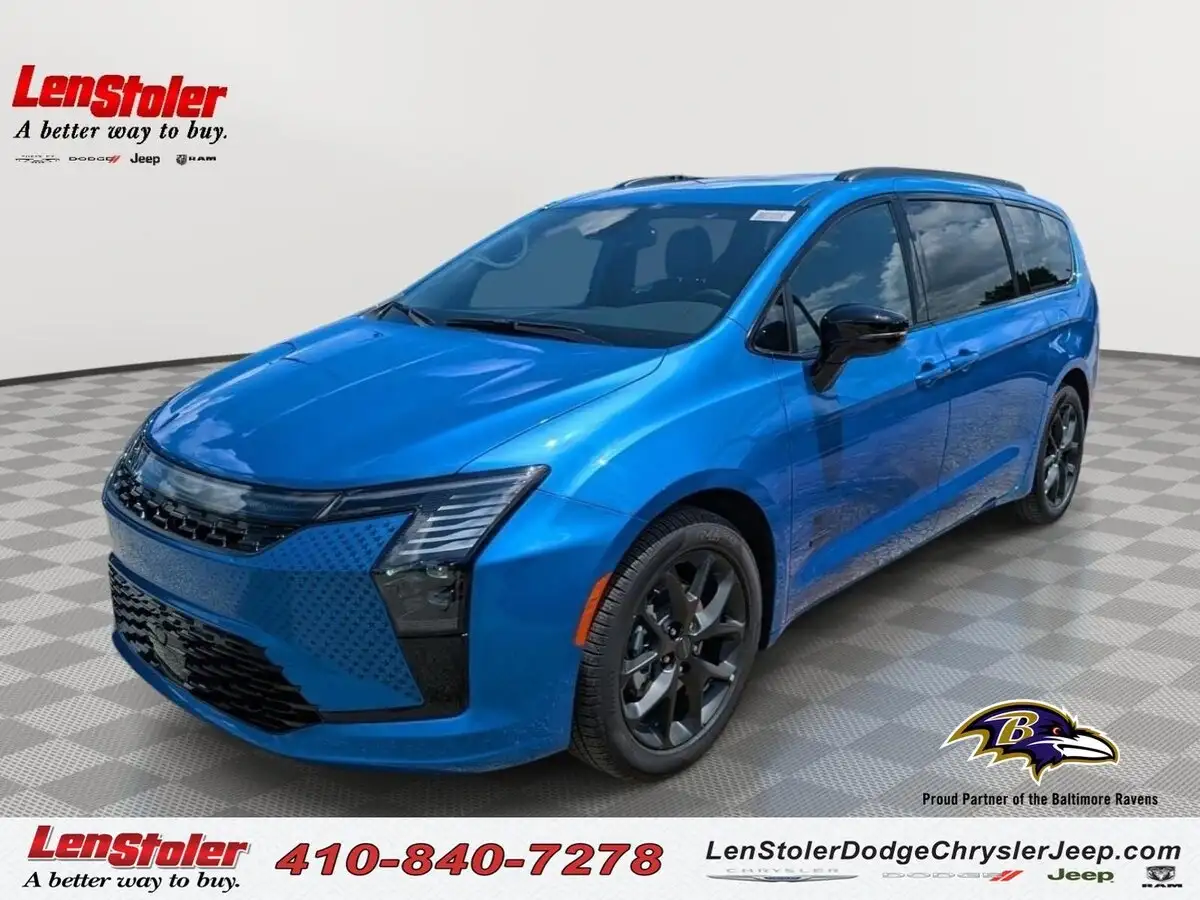 2027 Chrysler Pacifica Select's photo
