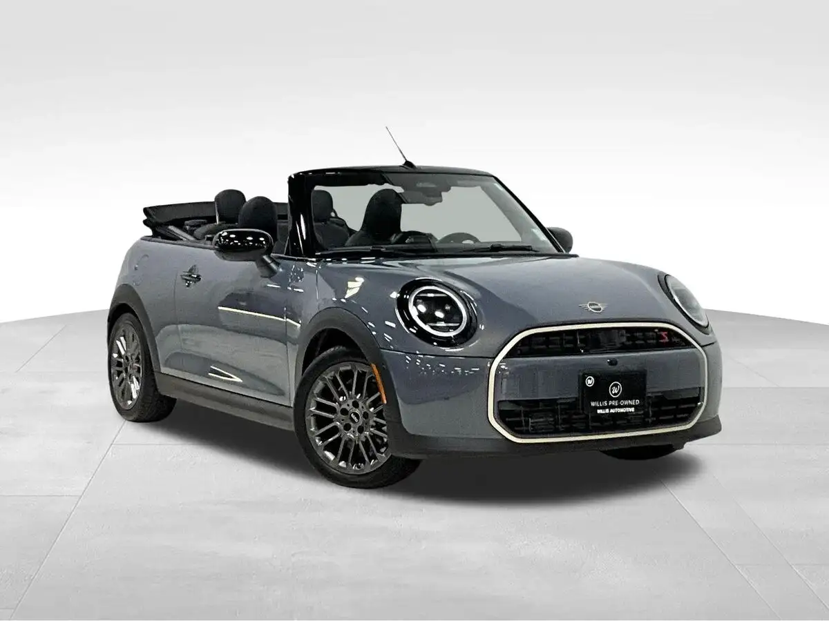 2026 MINI Convertible Cooper S's photo