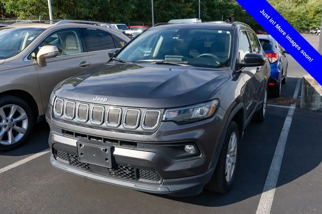 2022 Jeep Compass Latitude 4WD's photo