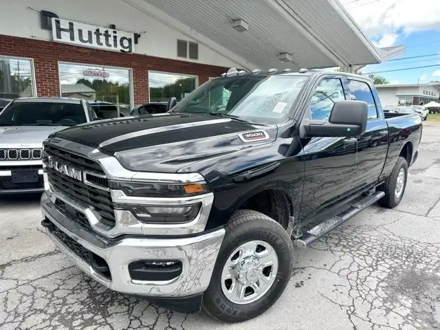 2025 RAM 3500 Tradesman 4X4 Crew Cab SWB's photo