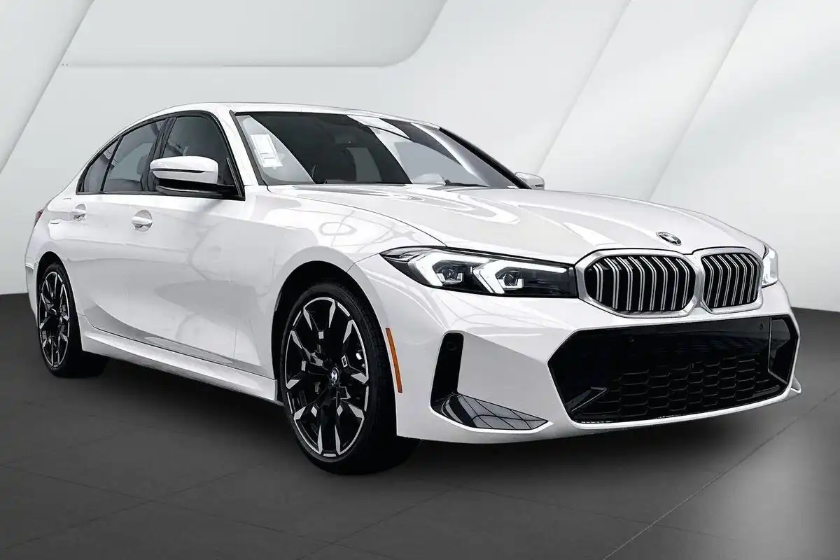 2026 BMW 3 Series 330i xDrive Sedan's photo