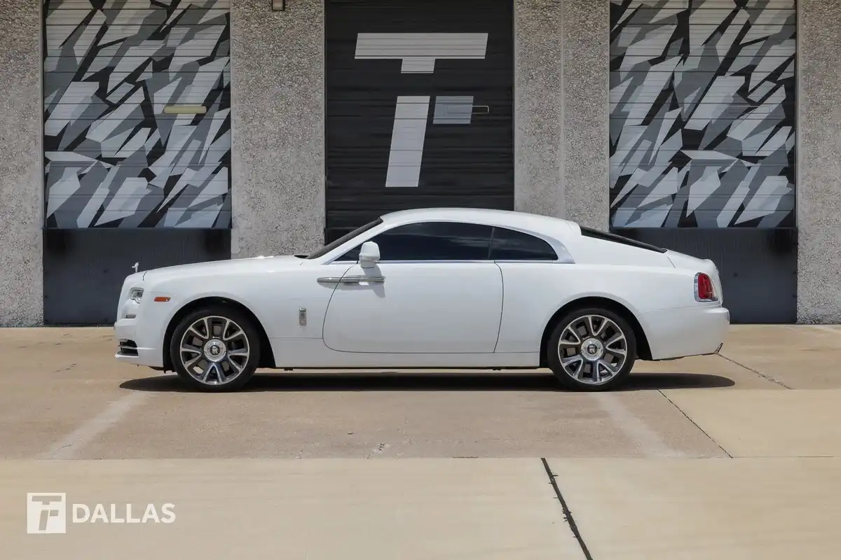 2019 Rolls-Royce Wraith Base's photo