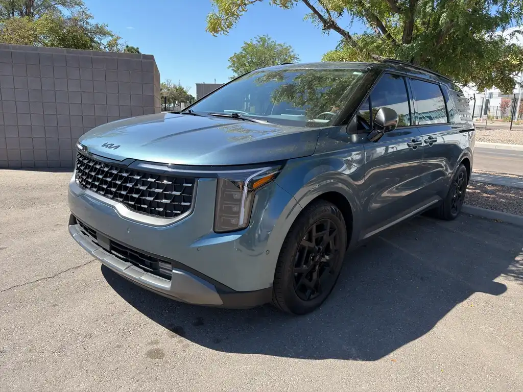 2025 Kia Sedona SX Prestige HEV's photo