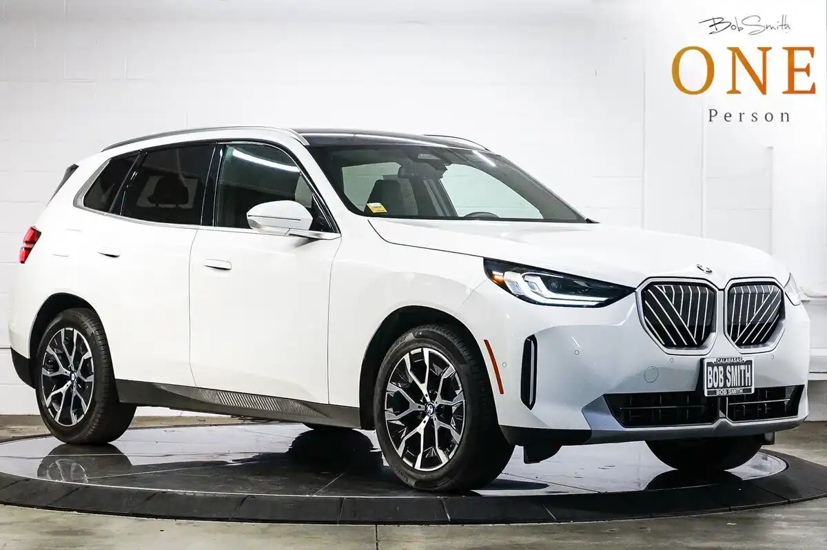 2026 BMW X3 30 XDRIVE's photo