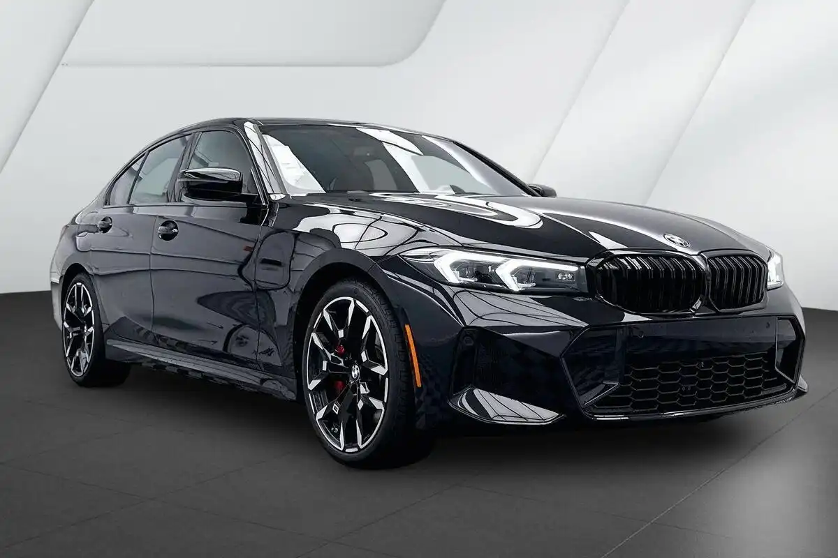 2026 BMW 3 Series 330i xDrive Sedan's photo